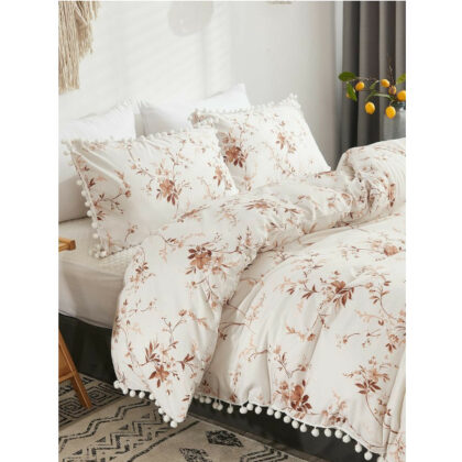 Conjunto de Cama Floral & Pompones